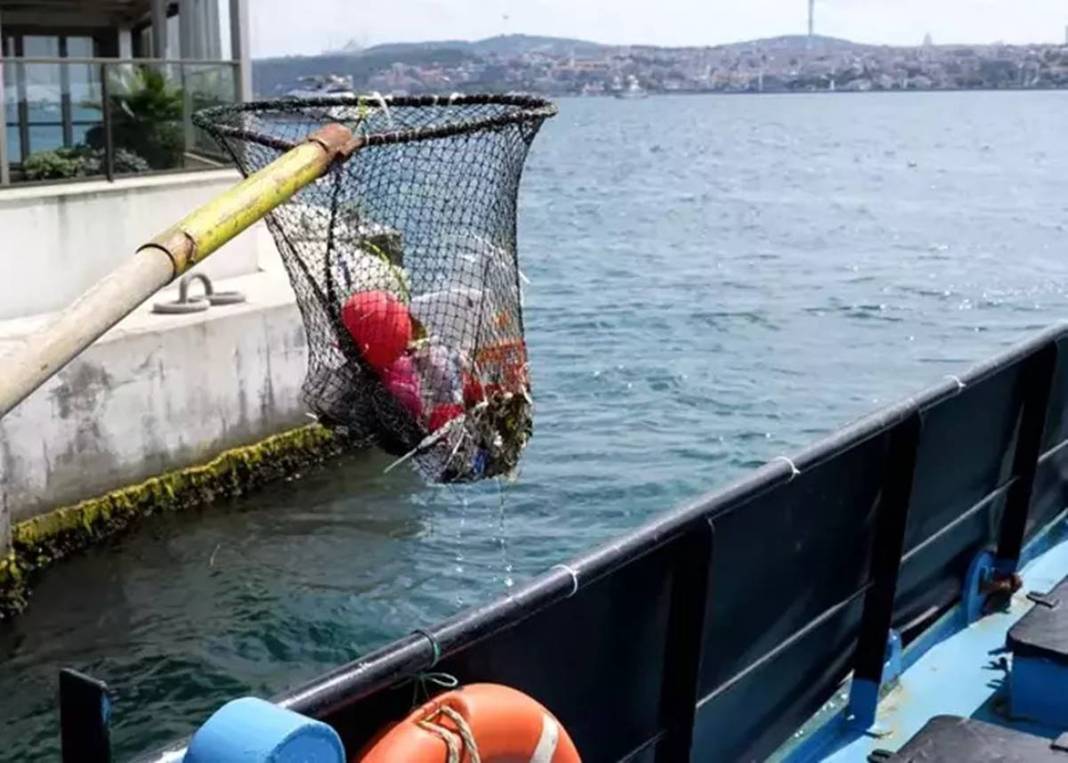 Denize atılan çöpler 'Pes' dedirtti: Sorsan hepsi 'Vatanseverim' der! Denizi kirletenlere cezai yaptırım için harekete geçildi 7